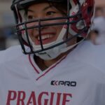 Chila Ta Thuy Instagram – Tady je malý střípek z našeho tréninku s @praguelions a zároveň ukázka toho, co dělám, když na sobě nemám zástěru. 😀 Letos fotbal kvůli tanci musím fotbal pověsit na hřebík, tak byl tenhle trénink moje jediné a největší fotbalové potěšení letos. 😌 Tuhle nedeli mají kluci první zapas v Evropské lize, vezmete kámoše nebo babičku a zažijte si tenhle krásnej sport na vlastní oči. 26. 5. ve 14:30 na FK Viktoria Žižkov 😎