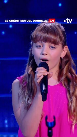 Chimène Badi Instagram - J-2 avant la Grande Finale 🤩🎉 pour vous faire patienter, voici quelques sublimes notes de la prestation d’Eva 🎤