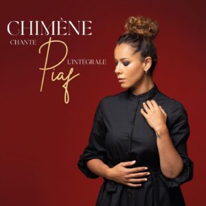 Chimène Badi Instagram - Jour J, L’intégrale en hommage à Edith Piaf est sorti 🥰
Il ne m’appartient plus, il est à vous maintenant, j’espère qu’il vous fera autant de bien qu’il m’en a fait à moi ! 
Un grand merci à toutes les personnes qui ont participé à cet album avec moi et merci à vous de m’accompagner dans cette merveilleuse aventure ❤️❤️
