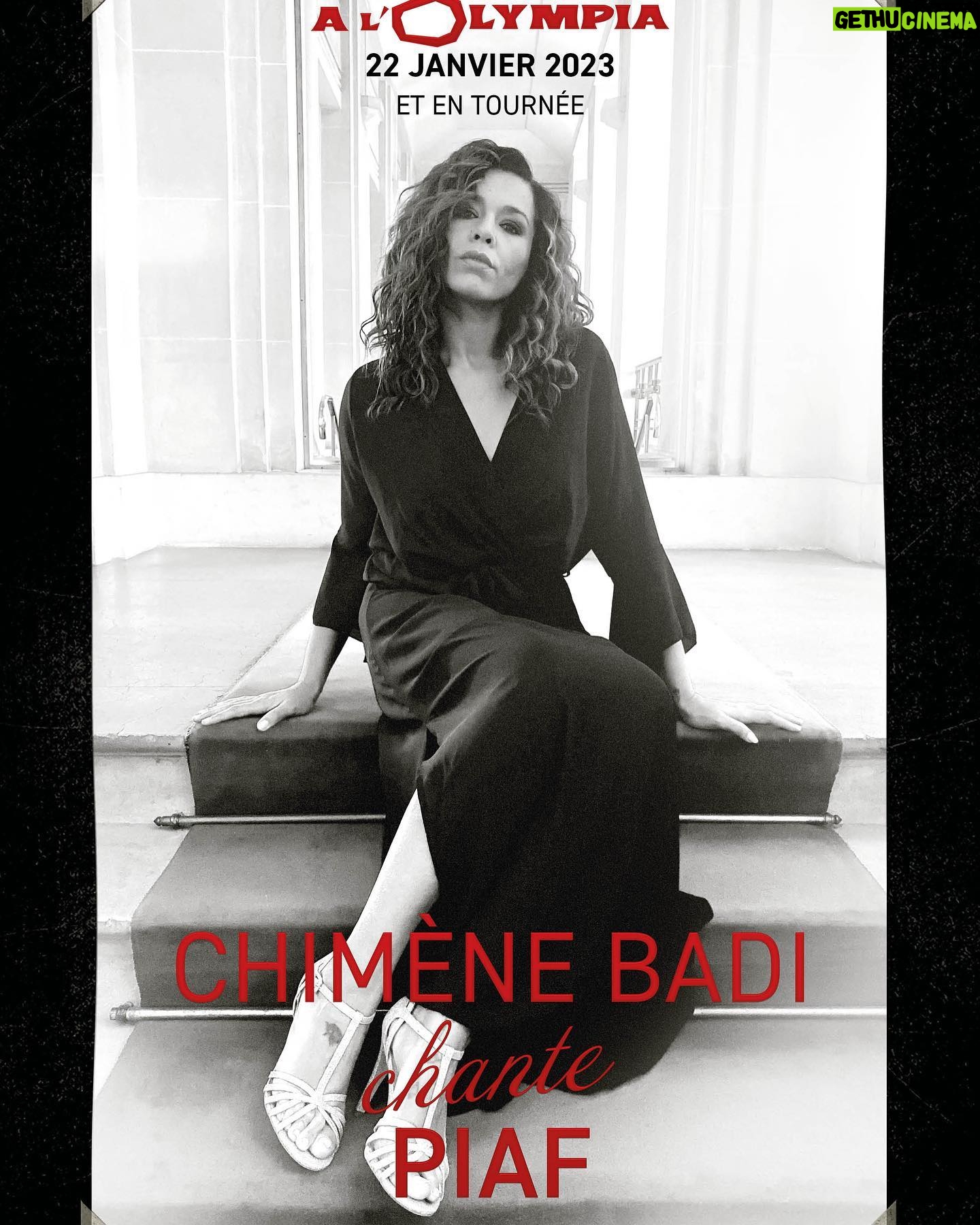 Chimène Badi - 3.7K Likes - MON DIEU !!!! 😭😭😭 Je suis si heureuse de vous faire cette annonce ….. TOUT ça c’est grâce à VOUS!!! MERCI !!! ♥️♥️♥️