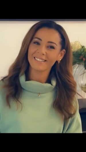 Chimène Badi Instagram - A partir de la semaine prochaine, je vous parlerai chaque vendredi de l’une des chansons de l’album! J’ai hâte de vous partager toutes ces anecdotes 🥰