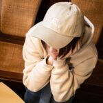 Chin-Lan Chang Instagram - @menomeno_official 我們兩歲了！謝謝大家支持 一直覺得品牌要有創造跟分享的能量～ 於是～我們這次帶給大家的主題是「咪咪帽帽」 希望menomeno可以陪伴你度過各種咪咪帽帽的時刻！ 皮膚好了，咪咪帽帽就減少了🤍 希望menomeno的產品可以減少你的咪帽時刻～ 我們這次特別設計了週年限定的咪咪帽帽 m̄ logo 會出現在三個限量的周邊商品上！ 2/26-3/15 限時限量週年紀念活動✨ 🤍#阿雜紙膠帶 不是我在說 你看看 膠帶黏到手真的超阿雜 但不用擔心～ 你有menomeno顧好你的皮膚之外 不殘膠高品質的紙膠帶設計 讓你使用不阿雜，直接變成辦公室小高手 🤍#馬克老杯少 同事問我：「杯子命名真的不要叫”馬克老杯杯”」嗎？ 我說：「老杯少！」 同事：「真的嗎？新聞稿要出去了喔？」 當初我跟我們設計說： 「我logo想要一個小屁孩穿著大人的衣服拖著走的感覺，有點搞笑又有點調皮又有點阿雜，但要好看。」 設計logo不好弄～拉了一個禮拜的線，給我一整頁選，真的蠻傳神的👍🏻 希望我們都用輕鬆有趣的態度去看待生活中的阿雜事～ 就像老背少一樣爺爺背著辛苦 但是心裡是甜蜜的 🤍#咪咪帽帽帽 「咪咪帽帽」是一個討厭的感覺～ 但疊字是一種可愛的感覺～ 那疊字 三疊字「咪咪 帽帽帽」 是不是就超級可愛了呢🤣 戴上去 小小討厭的生活 給你大大的可愛💓 同時還有其他優惠： 🔥限時滿1500就免運 🔥週年慶期間還可以抽機票✈️ 🔥官網頁面內藏「限定折扣碼」等你來尋寶