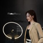 Chin-Lan Chang Instagram - @menomeno_official @go.uncanny menomeno在忠泰快閃啦🖤很喜歡這次藝文的模式✨ 這次的概念店主題：『 Each of us is a planet. − 每個人都是一顆星球』🪐 我一直覺得～每個人其實都像一顆星球，星球有自己的特色跟運行的軌道，星球不羨慕別人、也不需要跟別人比較、展現個人獨特、有自己的速度、不管星球跟星球軌跡的結合或是分離，其實也都是宇宙的日常，「個人獨特」一直也是menomeno想要表達的。 也呼應展覽中《逃離》、《孤獨相伴》兩大主題，展現⼈類⼼理孤獨卻又相互依存的關係，連結menomeno『self care』自我關愛的理念價值✨ 為了帶大家《逃離》，現場有為了這次展覽特別製作的限量「太空旅行銀色小包」，超可愛😍而且是太空衣一樣的泰維克材質。也讓大家有《孤獨相伴》的感受，站在指定位子拍照，可以拍到6個自己喔！（歡迎來PK看誰比我多🤣） 除了主題概念店之外，也歡迎大家可以去現場看 《文明：當代生活啟示錄》攝影展🩶 這是全球巡迴7座城市、吸引超過27萬人次觀賞的《文明：當代生活啟示錄》國際巡迴藝術展✨ - m̄enom̄eno期間限定概念店 x 明日製作所 地點｜忠泰樂生活3F Uncanny衛星展區 (台北市中山區樂群三路200號3F) 展期｜2024.5.18(六)-2024.06.30(日) 時間｜11:00-21:30 #menomeno #明日製作所 #uncanny #忠泰樂生活