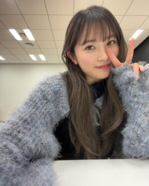Chisaki Morito Instagram - お知らせ📢
　
　
　
初回の放送は終わってしまいましたが、、嬉しいお知らせです！！！
　
　

4月1日（月）〜ニッポン放送『ミュージック・パーティー』（FM93・AM1242 ）のパーソナリティーを務めることが決定しましたー🎉🎉🎉
放送日時：毎週月曜～木曜 24:58〜25:00 
今イチオシの音楽をご紹介する９０秒間！
　
　
なんとなんと初のレギュラーです❤️‍🔥
毎週お聴き逃しなく！！！！
　

　
　
#ニッポン放送
#初レギュラー

　
　

　
　
#