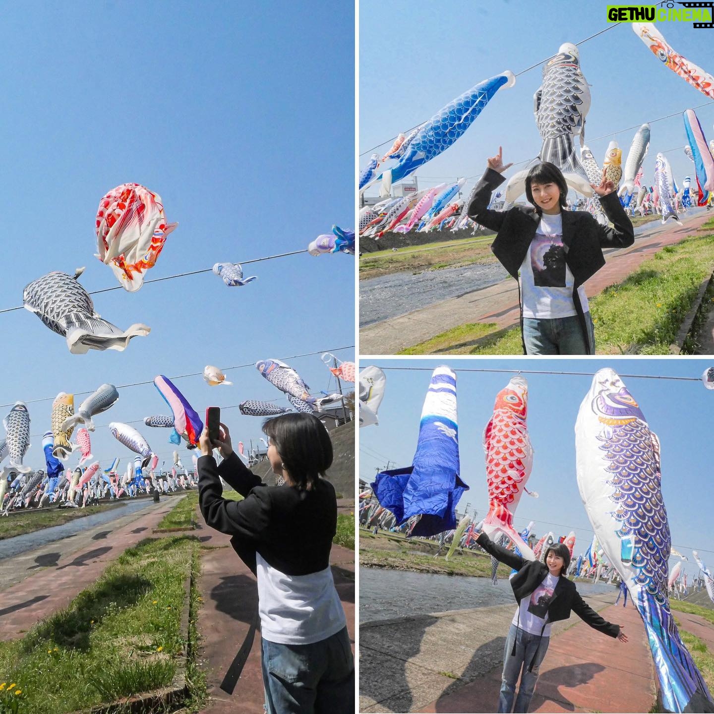 Chisato Moritaka Instagram - 2024「今度はモアベターよ!」 4月14日 新潟 加茂文化会館 終了しました! 加茂の皆さんはとっても元気で明るくて温かかったです。 大きな声援ありがとうございました。 ニコニコ笑顔がよーく見えましたよー! 今日は加茂市のおでかけスポットも巡りました。 加茂川に架かった大きな鯉のぼりは圧巻でした~。 皆さんの地元のおすすめスポットやグルメもぜひ教えてくださいね~! 今度はあなたの街にお邪魔するカモ? 次は 4月20日 和歌山 紀南文化会館 です。 #chisatomoritaka #森高千里 #今度はモアベターよ #新潟県加茂市 #加茂文化会館 #下条川ダム #加茂川 #鯉のぼり #加茂山公園 #AMEYAAISU #加茂特産品センター の「#かも汁」 #越後クラフト屋 の「#越後クラフトコーラ」 #涌井金太郎商店 の「#笹だんご」 #田辺菓子舗 の「#たなべのかりん糖」 #ぱすたみすた の「#マカロニチップス」 #浪花屋製菓株式会社 の「#ニイガタアゲアゲのりピーナ」 #新潟交通商事 の「#レルヒさんのノッポカツ棒」 #亀田製菓株式会社 の「#サラダホープ」「#亀田の柿の種」 #アジカル #せきとり の「#せきとり監修カレー揚せん」