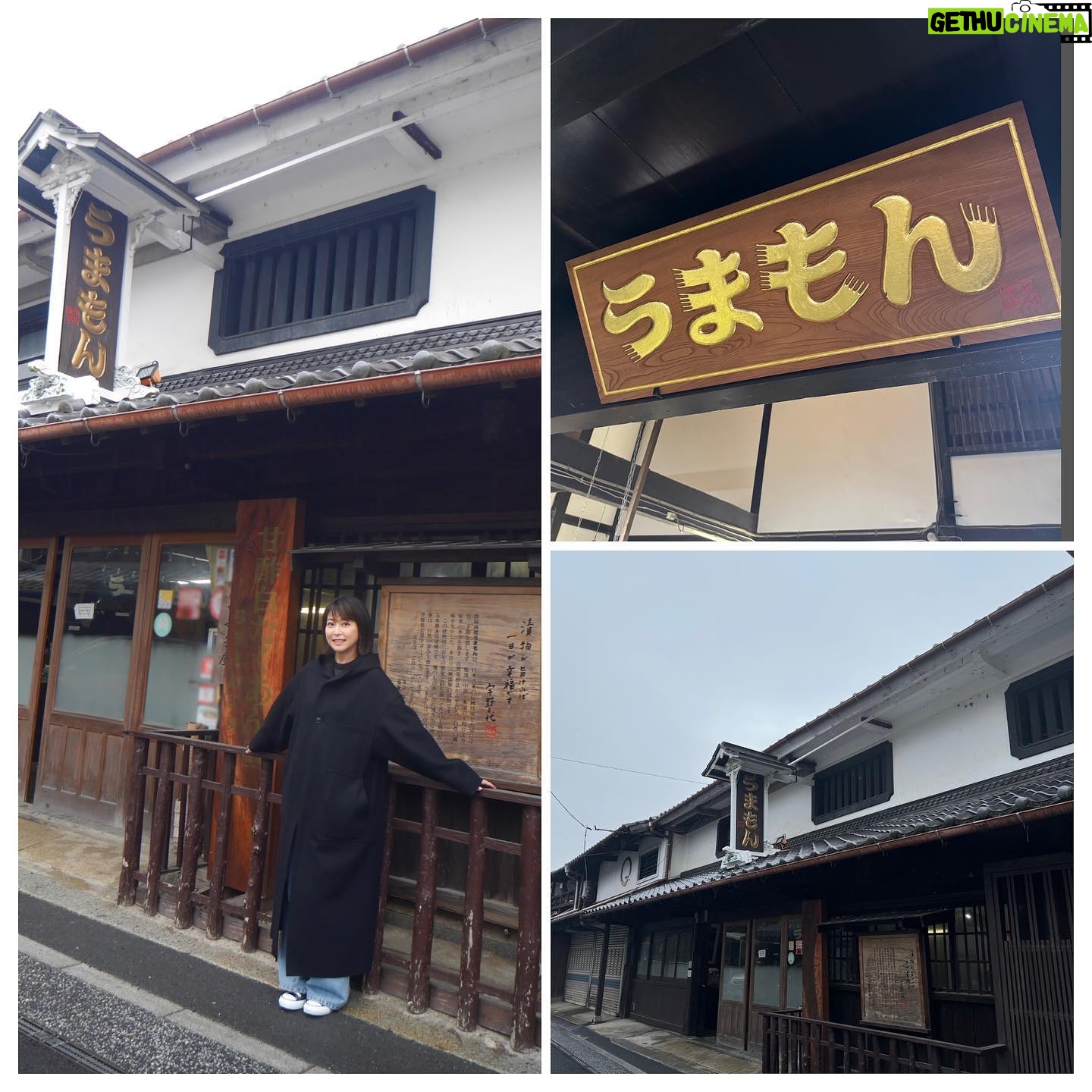 Chisato Moritaka Instagram - 2024「今度はモアベターよ!」 3月23日 山口 シンフォニア岩国 終了しました! 岩国の皆さん、雨の中お越しいただきありがとうございました。 心は晴れ晴れした気持ちです!楽しかったです! 岩国では少し街歩きもできました。 中学の修学旅行ぶりの錦帯橋、霧がかかっていてとても幻想的で素敵でしたよ~。 今日は特に声援が大きかったです。元気になってもらえましたか? そして今日から数量限定で「2024卓上カレンダー」の販売も始まりました。 どこに置いても馴染むデザインになっていますよ~。 錦帯橋は今日の夜からライトアップされるそうです。ぜひ行ってみてくださいね。 次は明日 3月24日 山口 下関市民会館 です。 #chisatomoritaka #森高千里 #今度はモアベターよ #山口県岩国市 #シンフォニア岩国 #錦帯橋 #むさし #うまもん #料亭旅館半月庵 の「#岩国寿司」 #がんね栗の里 の「#がんね栗衛門」 #あさひ製菓 の「#はす餅」 #岩まん本舗岩味屋 の「#岩まん」 #パンサー の「#れんこんチップス」 #古田秋栄堂 の「#錦帯せんべい」 #桜庵三木屋 の「#いが餅」 #酒井酒造 の「#五橋」 #旭酒造株式會社 の「#獺祭」