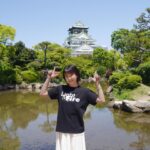 Chisato Moritaka Instagram - ⁡ 2024「今度はモアベターよ！」 5月4日　大阪 COOL JAPAN PARK OSAKA WWホール　終了しました！   初めての会場でしたがライブハウスのように皆さんが近くて より熱気が感じられました～。 声援もめちゃくちゃ大きくてパワーをもらいました。おおきに～！   お天気も良くコンサート日和でしたね。   大阪城を見に大阪城公園にも行きましたよー。 初めて見に行きましたが、思っていたよりも大きくて迫力満点でした！ 思い切って行ってよかったです。   そして、コンサートも折り返し地点となりました。 まだまだ続きますので、ぜひぜひ観に来てくださいね～。   次は 5月11日　富山 クロスランドおやべ　です。   #chisatomoritaka #森高千里 #今度はモアベターよ #大阪府大阪市 #COOLJAPANPARKOSAKA #WWホール #大阪城公園 #大阪城 #インデアンカレー の「#インデアンカレー」 #たこ焼道楽わなか の「#たこ焼」 #かに道楽 の「#かにまん」「#かにアイス」 #FRUITGARDEN山口果物 の「#フルーツポンチゼリー」 #PABLO の「#パブロとろけるチーズタルト」 #芋屋頂 の「#お芋とほうじ茶バターサンド」 #五感 の「#お米の純生ルーロ」 #あみだ池大黒 の「#岩おこし」