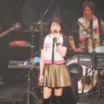 Chisato Moritaka Instagram - ⁡ 2024「今度はモアベターよ！」 5月4日　大阪 COOL JAPAN PARK OSAKA WWホール　終了しました！   初めての会場でしたがライブハウスのように皆さんが近くて より熱気が感じられました～。 声援もめちゃくちゃ大きくてパワーをもらいました。おおきに～！   お天気も良くコンサート日和でしたね。   大阪城を見に大阪城公園にも行きましたよー。 初めて見に行きましたが、思っていたよりも大きくて迫力満点でした！ 思い切って行ってよかったです。   そして、コンサートも折り返し地点となりました。 まだまだ続きますので、ぜひぜひ観に来てくださいね～。   次は 5月11日　富山 クロスランドおやべ　です。   #chisatomoritaka #森高千里 #今度はモアベターよ #大阪府大阪市 #COOLJAPANPARKOSAKA #WWホール #大阪城公園 #大阪城 #インデアンカレー の「#インデアンカレー」 #たこ焼道楽わなか の「#たこ焼」 #かに道楽 の「#かにまん」「#かにアイス」 #FRUITGARDEN山口果物 の「#フルーツポンチゼリー」 #PABLO の「#パブロとろけるチーズタルト」 #芋屋頂 の「#お芋とほうじ茶バターサンド」 #五感 の「#お米の純生ルーロ」 #あみだ池大黒 の「#岩おこし」