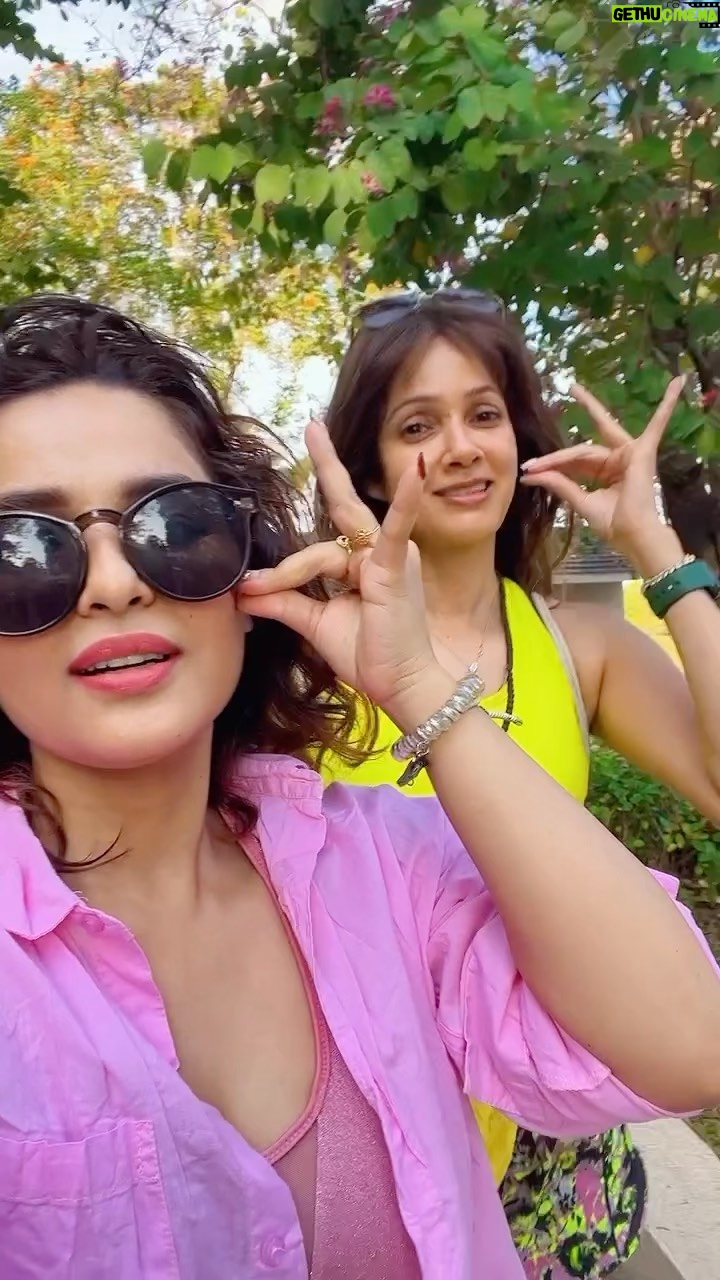 Chitrashi Rawat - 66.8K Likes - Kya aap samjhe ??? 🤓😜 drop a comment #chittybytes #funnyreelsindia #livelaughtravel #chitrashirawat