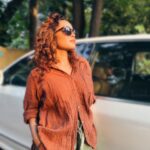 Chitrashi Rawat Instagram - Pocket full of autumn 🍂 🌻🍁