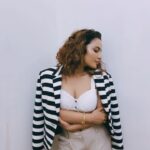 Chitrashi Rawat Instagram - Keeping it chic 🌻 . . #chitsstyle #reelitin #chitrashirawat