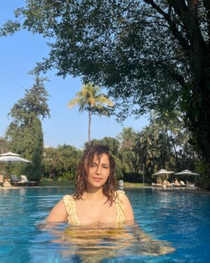 Chitrashi Rawat Instagram - Chasing summer vibes, one pool at a time.🌻