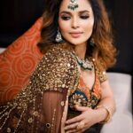 Chitrashi Rawat Instagram – At Bangalore Fashion Week in @labelanamikajaisinghani π»
πΈ @arjunphotography123
.#bfw #chitsstyle #showstopper #fashionweek #indianattire #weddingcollection #chitrashirawat