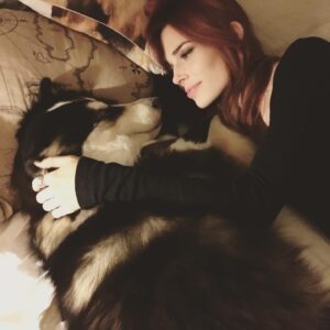 Chloe Dykstra Instagram - Firmly(ish) in my 30’s, I recently looked back on my life and have discovered that the actual love of my life has really been Laika all along. 

Happy 7th birthday, best girl.