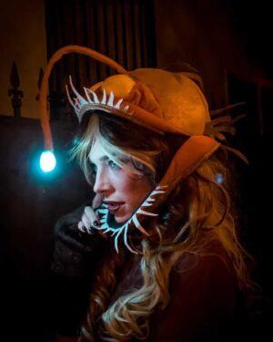 Chloe Dykstra Instagram - Pretty proud of my line-up of incredibly dumb costumes this year, anyway merry christmas 

*sexy anglerfish (📸: @theerikaishii)
*UpDog
*The Devil from Bedazzled
