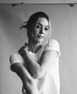 Actress Chloe Lang HD Instagram Photos and Wallpapers April 2024