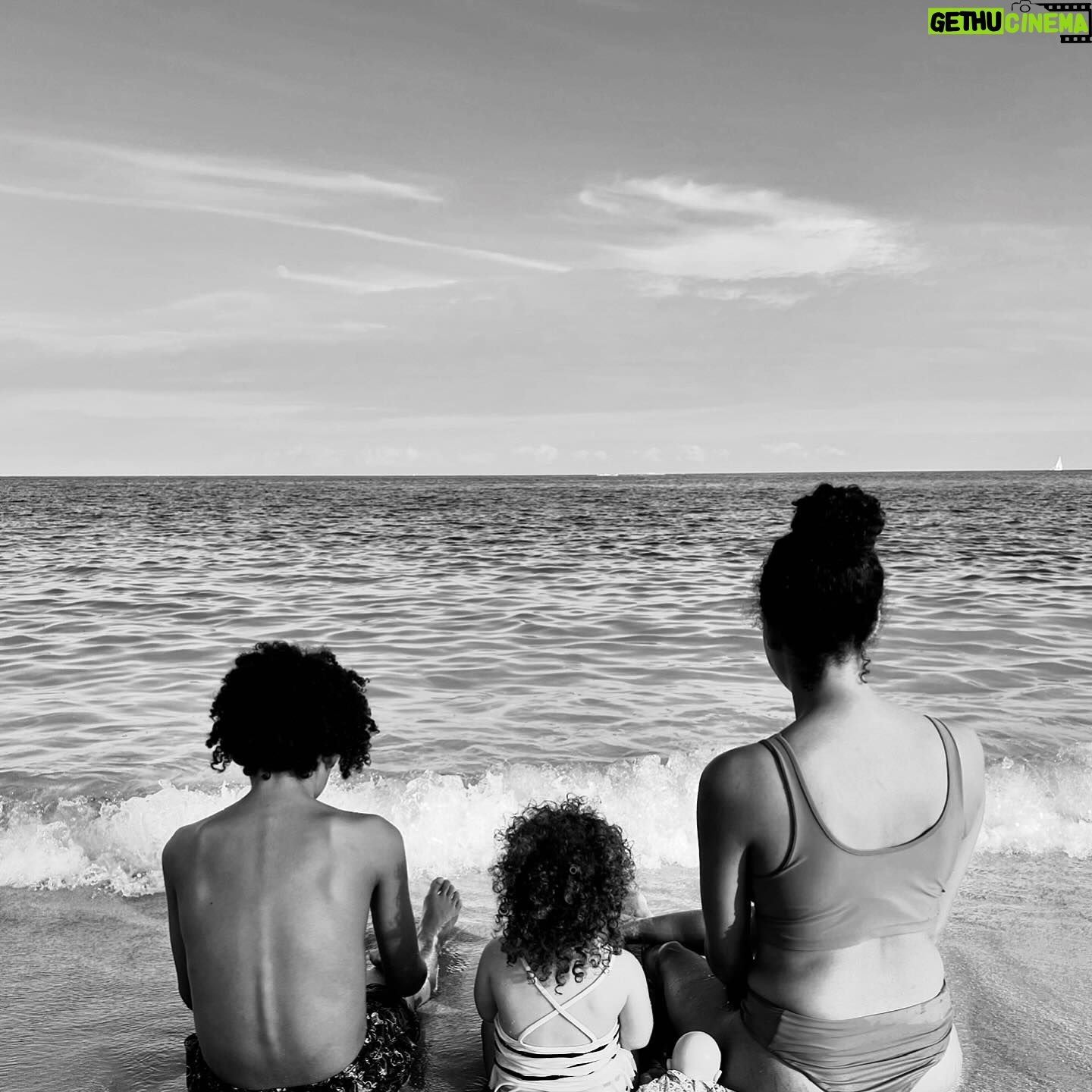Chloé Mortaud - 1K Likes - I love you, both of you, all of you. Heureuse d’être votre maman
#happymothersday