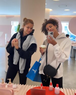 Chloé Mortaud Instagram - April recap 
May ready 

#frenchexpat #losangeles