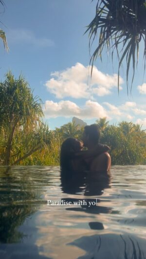 Chloé Mortaud Instagram - My best friend
My husband 
Mon amour 

Happy wedding anniversary 🤍

#borabora #fourseasonborabora #tahiti