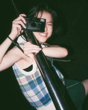 Chloe Xiang Instagram - 🐊✨☄️📸

散步、散步、散步。

@lacoste #lacoste 🫧