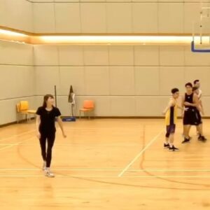 Chloe So Instagram - 打波日常(*´ω｀*)
#bballwithchloe 
@hero_basketball_team
@kelme_hk
📸 @kosation