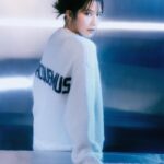 Chloe So Instagram – 【MR│Una】蘇皓兒 重構自我

「成為演員後，我發覺自己性格變得更開放，與對手演員、媒體、大眾交流更自然，演員這個身分改變了我，或者可以說，我正在發掘一個不一樣、我更嚮往的自己。」從唱跳歌手轉變成演員，當中經歷過低迷時期，走過不少彎路，蘇皓兒（Chloe）慶幸自己能有機會演戲，將那個埋藏在文靜、靦腆外表下隨性的自己，重新找出來，呈現在大家眼前。

PHOTO • @alexanderyeung_ , assisted by Ernest Cheng & Victor
STYLING • @_cyuet 
MAKE UP • @melodychiumakeup , assisted by @_blessing_makeup_
HAIR • @allhs__
WARDROBE •@louboutinworld @versace @bapy_official @helmutlang @claudiepierlot @majeparis @jacquemus @sandroparis
WATCH & JEWELLERY • @cartier
TEXT & COORDINATION • @carmen_tsekm

詳細內容：https://www.mrrm.com.hk/i/?p=4648

#mrrmhk #mrrm #una #演員 #foodbuddies #蘇皓兒 #chloeso
==============================
Follow MR Instagram 得知更多即時資訊
Username: @mrrmhk
http://instagram.com/mrrmhk