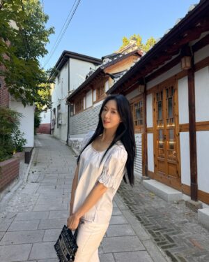 Cho Lee-hyeon Instagram - 여름이야🩵