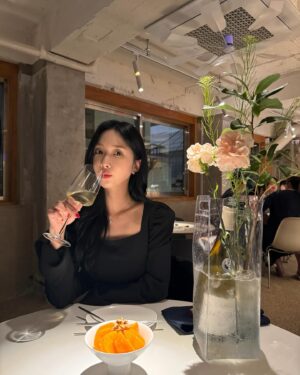 Cho Lee-hyeon Instagram - 무려 한달전🥂🍧
