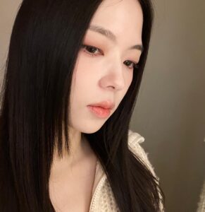 Actress Cho Yu-jung HD Instagram Photos and Wallpapers June 2024