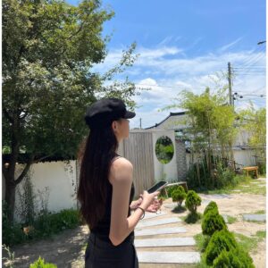 Cho Yu-jung Instagram - 💛