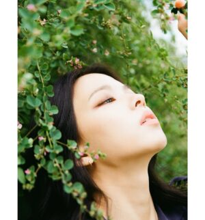 Cho Yu-jung Instagram - 💜