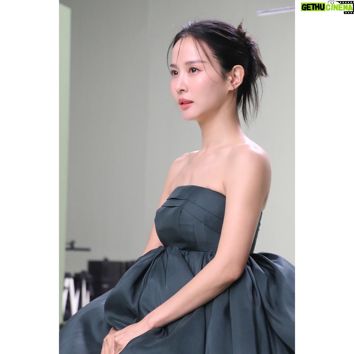 Cho Yeo-jeong Instagram - @chogongjin.official 가을엔 #초공진 하세요😘