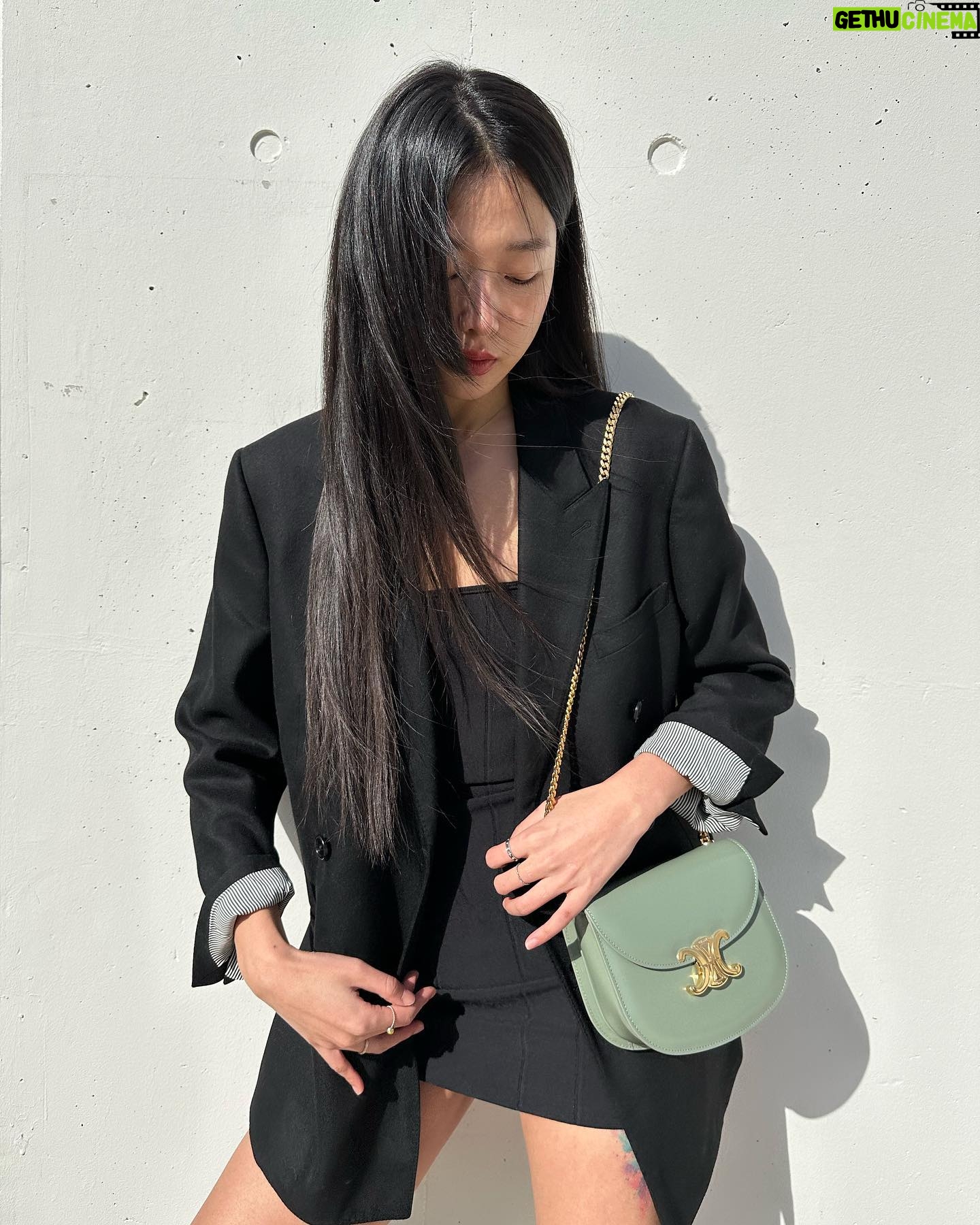 Choi A-ra - 5.7K Likes - #gifted #CELINETRIOMPHE