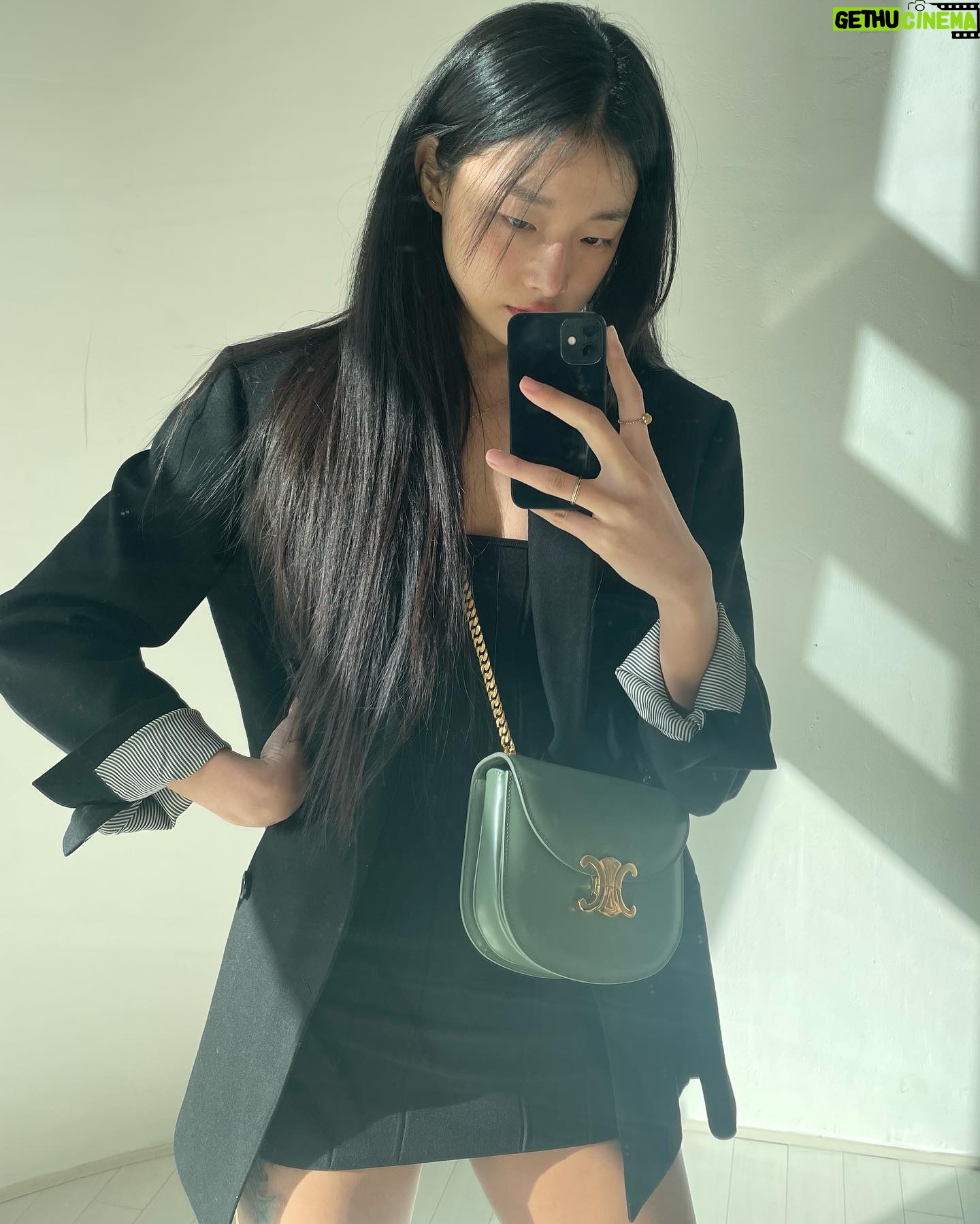 Choi A-ra - 5.7K Likes - #gifted #CELINETRIOMPHE