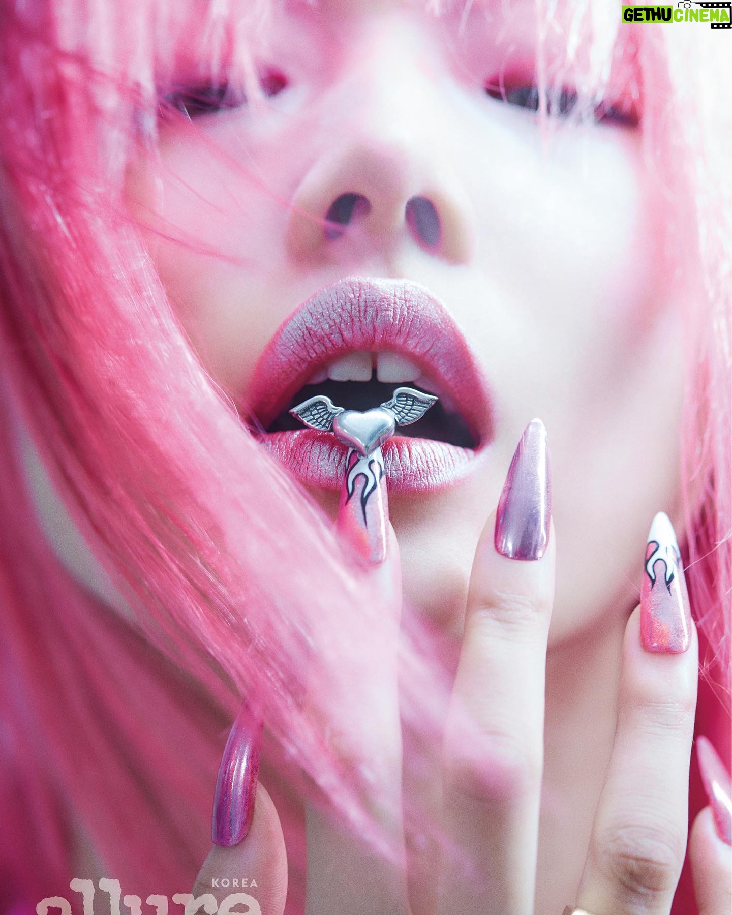 Choi A-ra - 5.9K Likes - Pink matter🎧