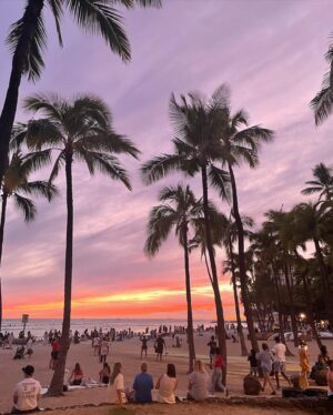 Choi A-ra Instagram - Waikiki on the beach🍹