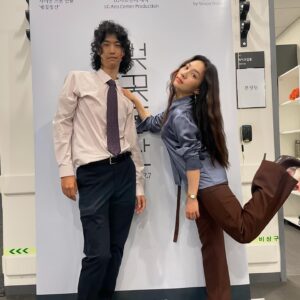 Choi Hee-seo Instagram - 벚꽃동산 2주차 기록 

“어떻게 세상은 이렇게 무의미하면서 아름다울 수가 있지?” 

Precision, no Prediction.
