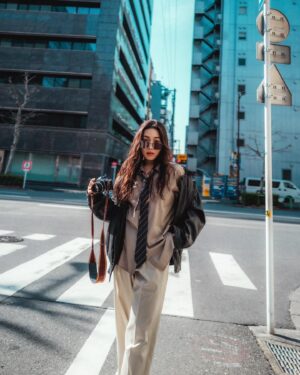 Choi Hee-seo Instagram - 질풍의 가죽 자켓 😎
#최희서 #데일리희서