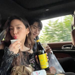 Choi Hee-seo Instagram - 벚꽃동산 2주차 기록 

“어떻게 세상은 이렇게 무의미하면서 아름다울 수가 있지?” 

Precision, no Prediction.