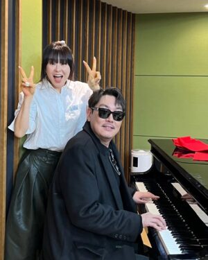 Choi Kang-hee Instagram - 최영음에 어제 '진웅이 옴'
데드맨 100만 되면 '진웅이 또 옴'[공약 ]
