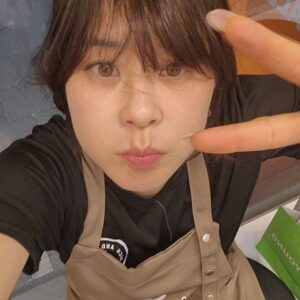 Choi Kang-hee Instagram - 뿌까머리에 나이 제한 있나요?
혹시 벝금내나요?ㅋㅋㅋ
#나도최강희 촬영중
날씨 왜이리 상쾌해!#서오릉피자#서오릉피자평택고덕점#내생일은 오릉오릉인데~ ㅎㅎㅎ