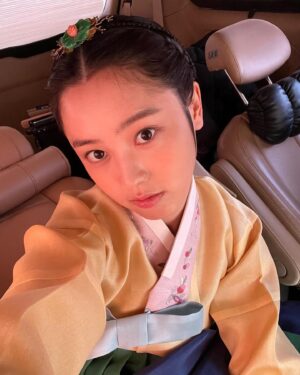 Choi Ri Instagram - 붉단🌺