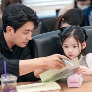 Choi So-yul Instagram - 나의 해피엔드 리딩 현장 스틸 사진 공개 🫶🏻💕

그날의 떨림을 잊지 못해 😆

모두 열심히 촬영하고 있어요 ~ 끝까지 화이팅 ❣️

#드라마 #나의해피엔드 #tv조선 
#조수원 감독님
#장나라 배우님
#손호준 배우님
#소이현 배우님
#이기택 배우님
#김홍파 배우님
#박호산 배우님
#김명수 배우님
#최소율 #허아린 #아역 #아역배우 #어린이배우