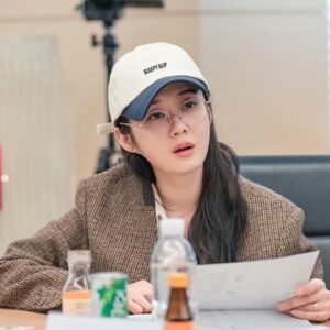 Choi So-yul Instagram - 나의 해피엔드 리딩 현장 스틸 사진 공개 🫶🏻💕

그날의 떨림을 잊지 못해 😆

모두 열심히 촬영하고 있어요 ~ 끝까지 화이팅 ❣️

#드라마 #나의해피엔드 #tv조선 
#조수원 감독님
#장나라 배우님
#손호준 배우님
#소이현 배우님
#이기택 배우님
#김홍파 배우님
#박호산 배우님
#김명수 배우님
#최소율 #허아린 #아역 #아역배우 #어린이배우