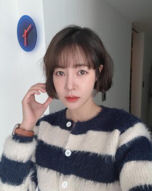 Choi Yoon-young Instagram - 우리집 셀카맛집🏠
