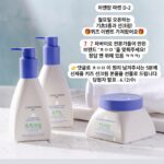 Choi Hee Instagram - 📣차앤맘 단독 마켓 EVENT📣 차병원 차바이오 전문가들이 만든 차앤맘! 제 주변 다양한 제품들 정말 많이 사용해보는 쇼호스트들이 내돈내산해서 우리 아이 발라주는 제품이 차앤맘이에요. 평점을 보시면 아시겠지만, 공식 스마트스토어 평점이 4.98이에요! 🫢🫢🫢 아이 피부에 닿는거라 더욱 깐깐할 수 밖에 없는 우리 엄마들이 준 점수가 이렇게 높아요!! 제가 차앤맘을 진행하게 된 에피소드가 있는데요, 여느날 처럼 복이를 재우며 복이의 말캉한 배를 만지작 만지작 거렸는데요. 아니 정말 살결이 너~무 부드러운거예요. 다른 날과 달리 확 느껴질 정도로요! 그날 딱 차앤맘을 처음 쓴 날이었거든요. 아무 생각없이 복이를 쓰다듬다가 그 보드라운 느낌에 놀라서, ‘ 와 이거 뭐지?’ 싶었어요. 또 차앤맘을 쓰면 복이 얼굴에 윤이 예쁘게 차르르 돌아서 보는 저도 기분이 너무 좋더라구요. 부러운 그녀의 피부 .. 제 쇼호스트 친구도 이걸 계속 n통째 재구매, 재구매 내돈내산해서 사용하는데 아이가 아토피가 있어서 고생 많이했는데 차앤맘 정말 너무 너무 잘 맞아서 꾸준히 이것만 쓴다고해요! 발림성 최고, 성분도 최고예요👍👍👍 ✔️우선 차앤맘에서만 사용할 수 있는 독자성분인 피토세린이 피부를 튼튼하게 해주고요. 영양을 가득 넣어줍니다. 겉돌지 않고 흡수도 정말 빠르고요, 예민한 피부 아이들에게 특히나 더 강추합니다. 👶🏻차바이오 전문가들이 개발한 독자 성분 피토세린 함유로 피부 장벽 강화 👶🏻맘가이드 성분 인증 테스트 완료, 성분 A등급 👶🏻하이포알러제닉 테스트 완료 👶🏻인공향, 알러젠free, 20가지 유해성분 무첨가 👶🏻All EWG 그린등급, 꼼꼼한 6단계 고순도 정제 그리고 이번에 새롭게 출시한 선크림도 반응이 정말 뜨거워요! 저는 본품이 나오기 전부터 샘플 용기에 받아서 쭉 사용을 해왔는데요, 아이들 피부 뿐 아니라 제 피부에 발라서 눈시림 없는지 자극 없는지 테스트 해왔어요. 🌞 자외선 차단 기능성 SPF50 PA 🌞 논나노 안심 무기자차 (입자를 작게 조개지 않아 피부에 자외선 차단 성분이 흡수되지 않음) 🌞 피부에 흡수될 걱정 없는 안전하고 순한 성분 100% 징크옥사이드 무기자차 선크림 🌞 모공을 막지 않는 제형으로 트러블 걱정 없이 사용 🌞 피부자극 테스트 완료, 여드름 피부 사용 적합성 테스트 완료 🌞 1차 세안만으로 클레징되는 이지 클렌징 🌞 20가지 유해성분 무첨가 🌞 겉보속촉, 끈적임없는 산뜻한 사용감 🌞 눈시림X, 트러블 걱정 없는 저자극 순한 선크림 📌월요일 오전 10시 오픈입니다. 🎁🎁그럼 여기서 첫 단독 마켓 오픈 이벤트 나갑니다.🎁🎁 정답을 맞춰주시면 되는데요, ❓❓피토세린 독자성분을 가진 차바이오 전문가들이 만든 브랜드 ㅊㅇㅁ 은 무엇일까요?❓❓ 초성 ㅊㅇㅁ 이 뭔지 정답을 적어주세요! (이피드 맨 위 첫 세글자😆) 정답을 맞추신 5분께 키즈 선크림 본품을 선물로 드립니다.😊 이벤트도 많이 참여해주시고요🤍 월요일 차앤맘 오픈 선착순 이벤트도 있어서 (추가 선캡 증정) 이 피드에 알림도 걸어둘게요! 알림받기도 해주세요😊 👉피드 사진 우측 하단에 알림받기 가능!