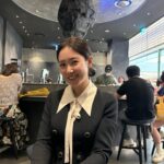 Choi Hee Instagram - 기절초풍 바빴던 이번 일주일 이게 모두 일주일만에 일어난 일이라고?👀 싶은… 셀렉스 콜라겐! 후기들이 올라오고 있어요 우선 맛있게 다른 음료대신 먹을 수 있어서 좋고 거기에 콜라겐 고함량, 세라마이드, 비오틴까지 채울 수 있어 너무 좋다고.. 기존 먹던거랑 함량차이가 크다고 하시네요😆😆😆 오늘이 가장 젊은 날~~~❤️‍🔥 하루하루 더 예뻐지자구요!