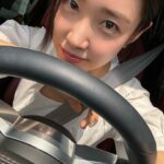 Choi Hee Instagram - 근황신고… 💌 폭풍 인스타를 안하니 뭔가 뜸한 느낌이죠 인친님들하고 멀어지고 싶지 않아요 ㅋㅋㅋ 논문 이제 제언만 쓰면 됩니다 마음으로 백번 포기했었는데 여기까지 오긴 왔어요 목요일 우선 제출하고 나면 한숨 돌리네요 😅 인친님들 덕분에 제가 성장하고 있어요. 주변에서도 공구 라인업이 너무 좋다고 칭찬 많이 해주고요.. 좋은 제품을 좋은 혜택에 소개할 수 있는 기회가 주어지는 것도 제겐 너무 감사한 일입니다.. 요즘 혈당컷 발사믹 테스트 중인데 남편 맛있다고 비싼 명품 발사믹 뿌려줄때보다 잘먹어요😋 킵은 다음주 월요일에 오픈해요 그동안 피부로 직접 침투할 수 없어 주사 시술을 했던 성분들을 모아시스 기술로 피부에 침투시키는 테크놀로지 코스메틱입니다. 브이올* 주사의 지방분해성분이 들어간 NaDC 크림과 저분자로 쪼개지 않은 고분자 히알루론산 (히알루론산은 원래 고분자인데 피부에 들어가지 않아 그동안 저분자로 쪼개왔던 것! 주사 시술은 고분자 히알루론산을 넣는거예요) 두 가지 제품 소개합니다. 킵은 워낙 원료도 비싸고 독보적 기술력이라 가격대가 높아요. 장바구니에만 담아두신 분들이 2000분 가까이 계시다는데 이런 혜택은 그동안 없었거든요. 가격 할인혜택 진짜 귀하답니다!!! 기대 많이 해주세요🤍