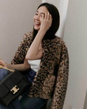 Choi Ji-woo Instagram - 💛

#celinevictoire
#celinebyhedislimane