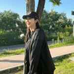 Choi Seol-hwa Instagram - . 일욜 알차게 보내따🩵 저 최근에 얼태기 제대로 왔어서 사진도 안찍었었는데 페이셜 마사지랑 관리 받으면서 다시 찍고 있어요ㅋㅋ 요 몇개월간 느낀건 관리 잠시 안하면 한순간에 무너진다는걸 몸소 느껴서 자외선 차단패치 열심히 붙히고 다니고 선크림 실내에서도 바르고 운전 할 때 팔톡시 꼭 끼고..ㅋㅋㅋㅋ 더 말하면 과하게 햇빛과 싸운다고 할까봐 여기까지 할게요ㅋㅋ 결론은 식약처허가받은 피부에 좋은 그린티 골프패치 이틀후인 21일에 60% 이상 할인 공구 진행하니까 이번에 왕창 쟁여두시길🩵
